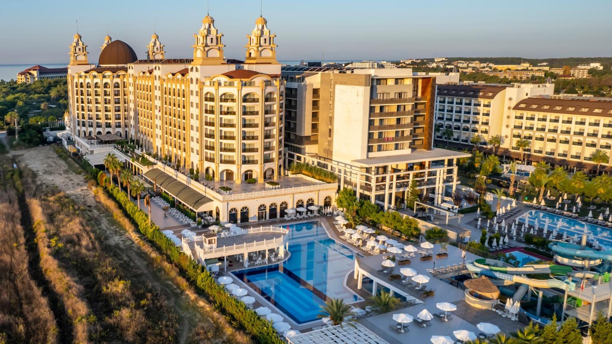 J'adore Deluxe Hotel&spa